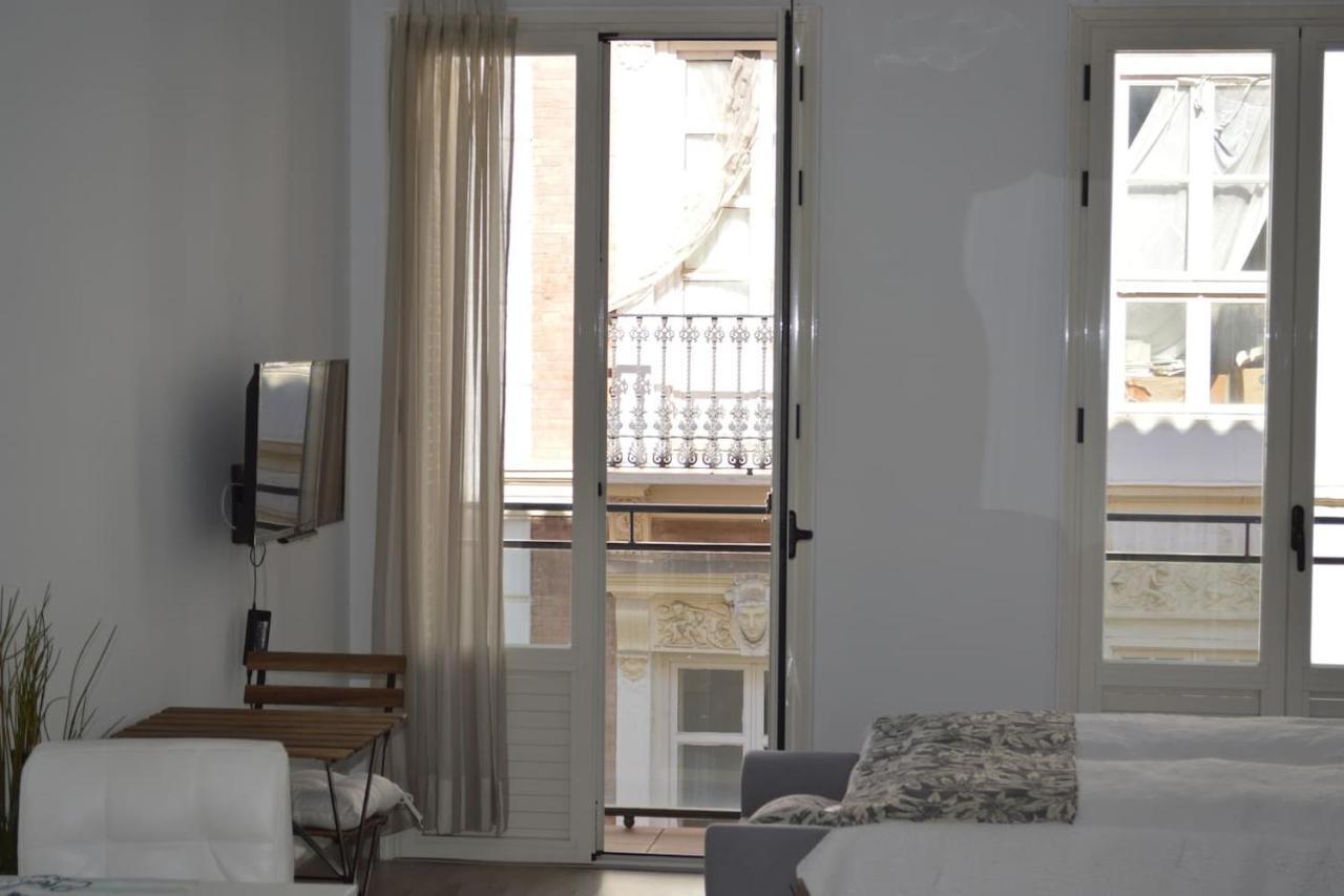 Modern Studio Flat Close To Plaza Merced Málaga Extérieur photo